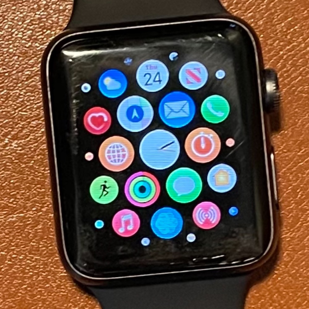 Apple Watch Series 3 (GPS + Cellular, 42MM)